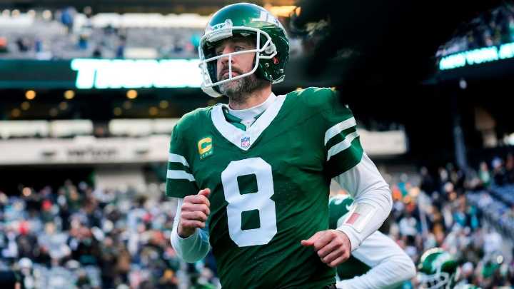 Veteran QB Aaron Rodgers agrees to 1-year deal with Steelers