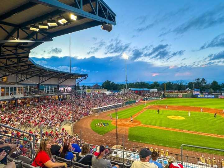 Watch ‘Field of Dreams’ in a baseball field to a live soundtrack