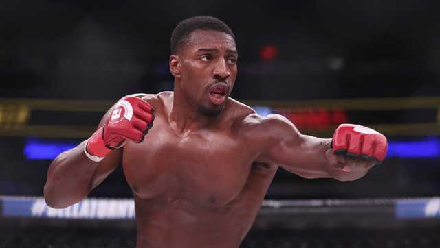 Former UFC fighters file lawsuits, alleging the MMA promotion restricts their earning potential