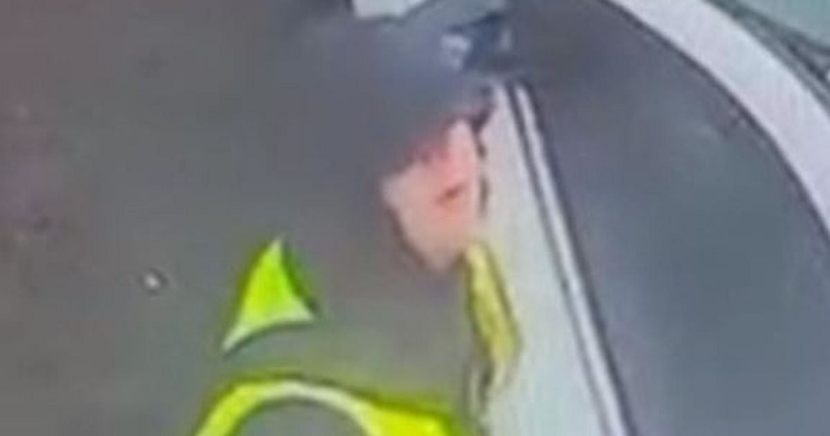 Car swoop probed as police issue picture of man officers want to identify