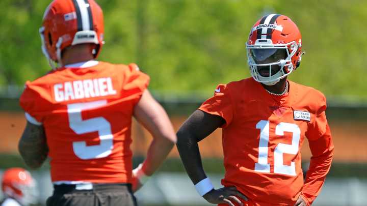 Browns rookie QBs being measured on things well beyond OTAs