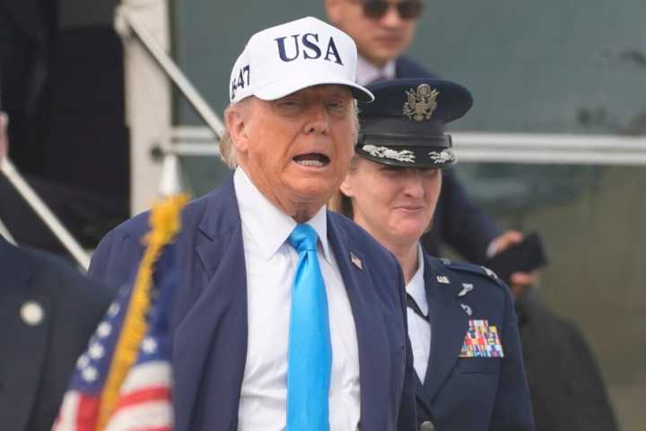 Republicans urge President Trump and Elon Musk to end their feud