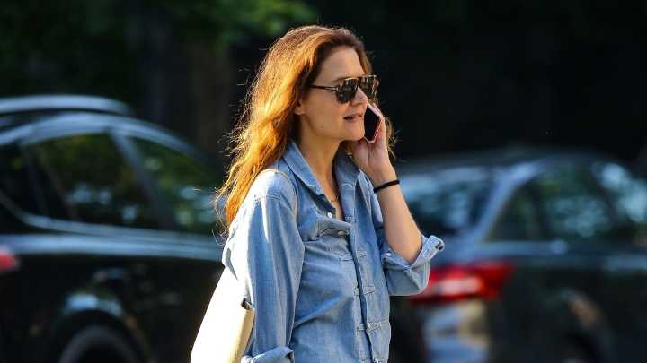 Katie Holmes Finds the Perfect Summer Ballet Flat