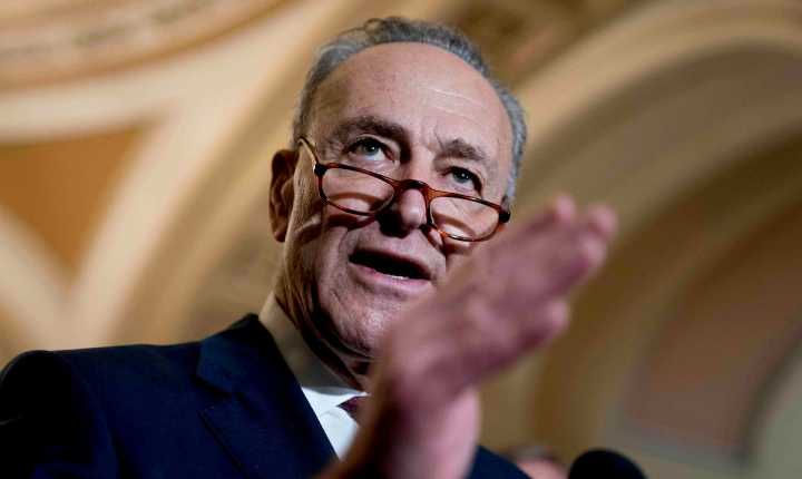 Charles Schumer dice que los demócratas combatirán en el Senado el proyecto republicano de reconciliación fiscal