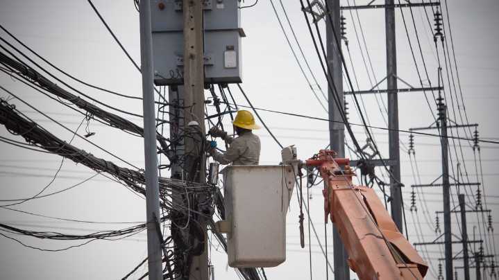 Tens of thousands without power early Sunday following storms