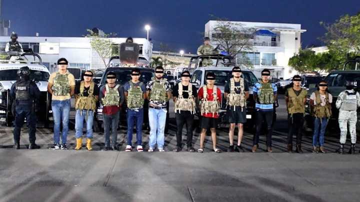 Colombia confirma que 11 sicarios detenidos en México eran exmilitares de su país