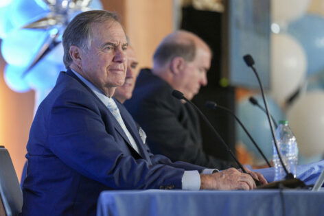 Rob Gronkowski & Julian Edelman Share Wild Theory on Bill Belichick’s NHL Trade Decision Talking about NHL, Rob Gronkowski and Julian Edelman discuss a former Boston star and what could have made him 
