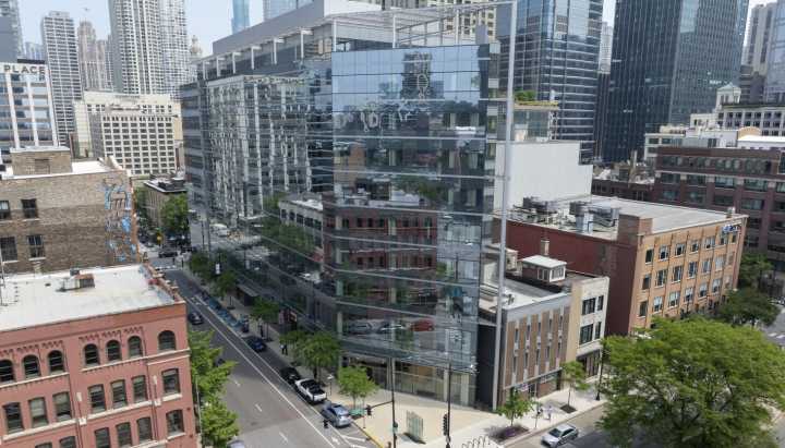 Former Salesforce office in River North to be converted to luxury apartments