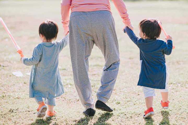 Dad Doesn't Want Kids Calling Mother