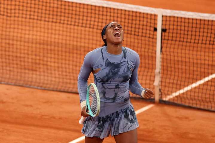 Lois Boisson continues fairy tale French Open run as she books her spot in the semifinals