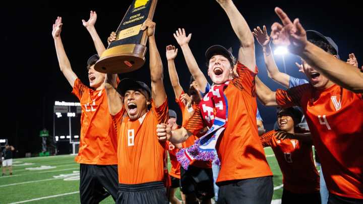 Valley beats Johnston for Iowa boys state soccer championship