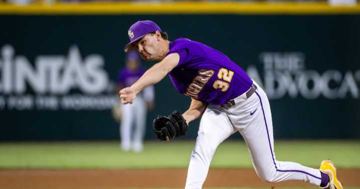LSU baseball score vs. West Virginia: Live updates from Game 1 of Baton Rouge super regional