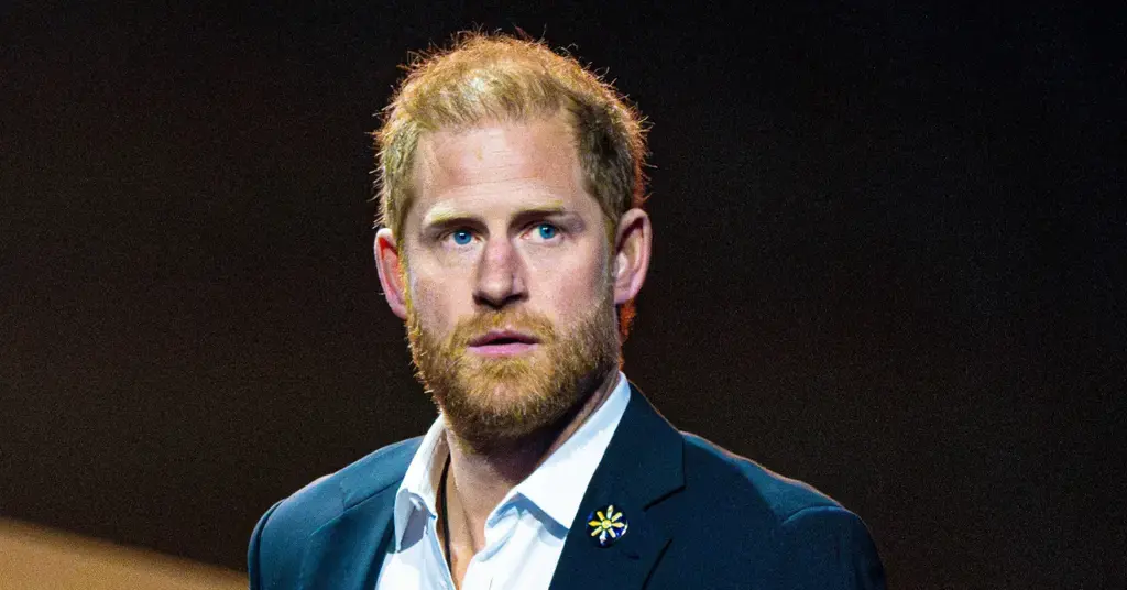 Prince Harry Considers Taking Tragic Mother's Spencer Surname