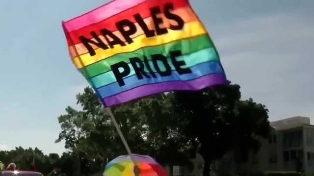 Last-minute federal court ruling forces Florida drag show indoors and adults
