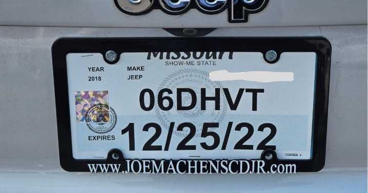 Four people plead guilty to fraudulently registering vehicles in Missouri
