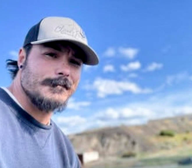 Hunt for father accused of killing 3 daughters expands in Washington forest