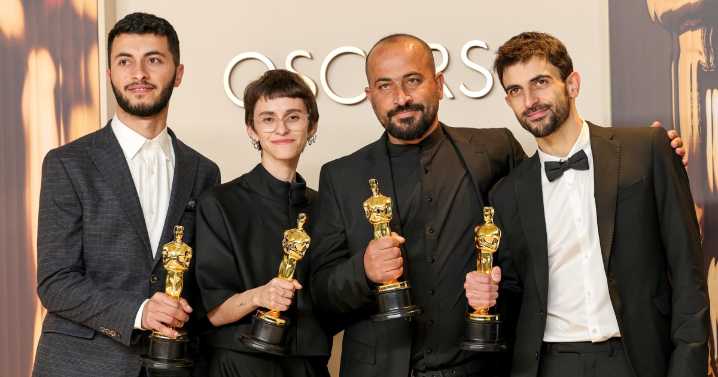 Israeli soldiers bar media from visiting West Bank villages on tour organized by Oscar winners