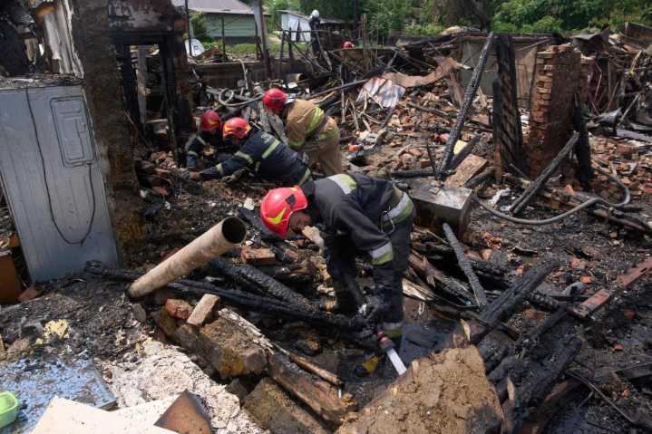 Russian strike kills 5 in Ukraine, including a 1