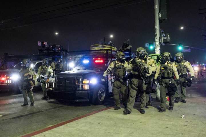 Guardia Nacional es desplegada en Los Angeles ante protestas por redadas