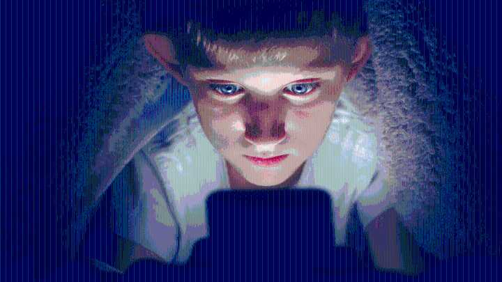 Your Smartphone Is a Parasite and You’re the Host, Say Evolutionary Experts