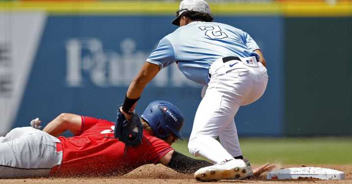 Hickory Crawdads take on Columbia Fireflies at home this week
