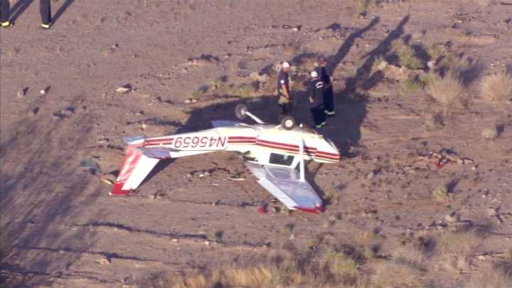 Two people injured in small plane crash in Arizona