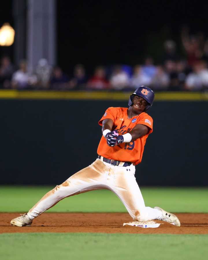 Auburn advances to super regionals