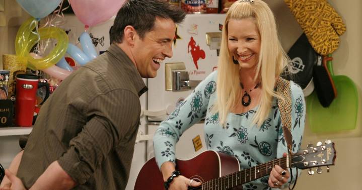 Lisa Kudrow Struggled With Her 'Friends' Character — Until Matt LeBlanc Said This 1 Thing