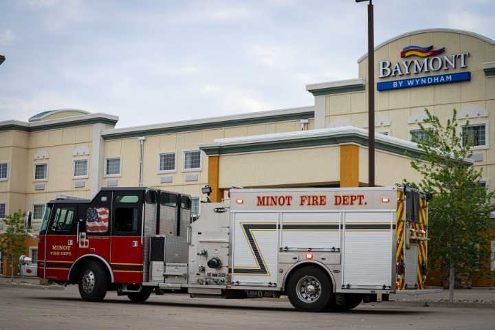 Hotel fire causes evacuation in Minot, no injuries