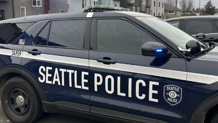 Man arrested in series of Seattle armed bank robberies in 2024