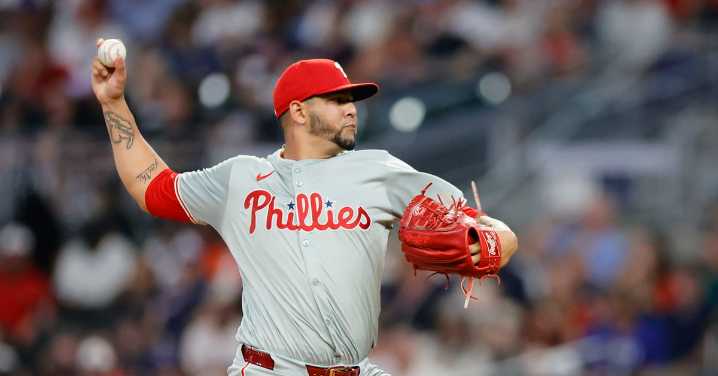 José Ruiz joins Braves active roster, Austin Cox optioned