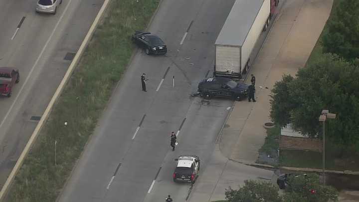 Houston police officer involved in crash on US