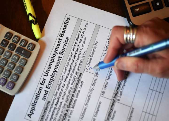 Hampton Roads jobless claims up; region spared worst, economists say
