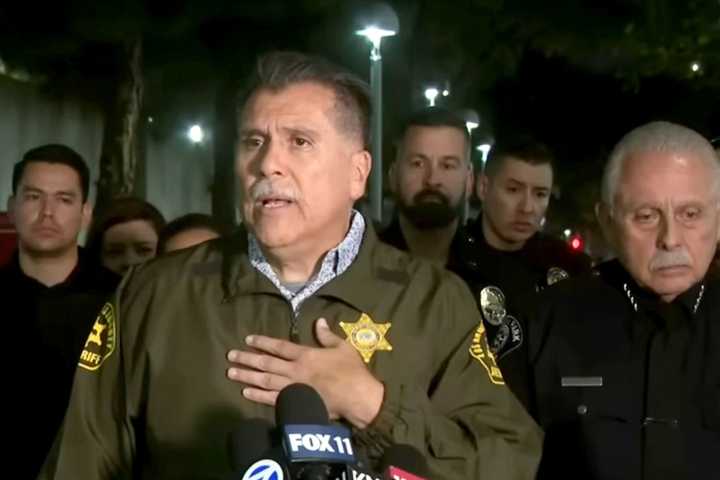 Police Officer Killed and Another Wounded in Los Angeles Shoot