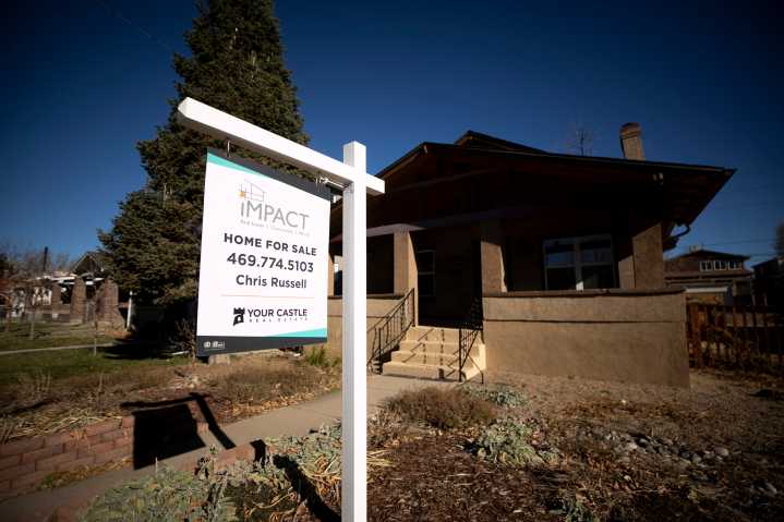 Denver home prices are unchanged as thousands of listings pile up