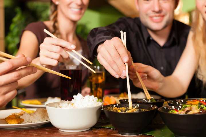 Miss Manners: When arriving to dinner 15 minutes late, can you expect others to not start without you?