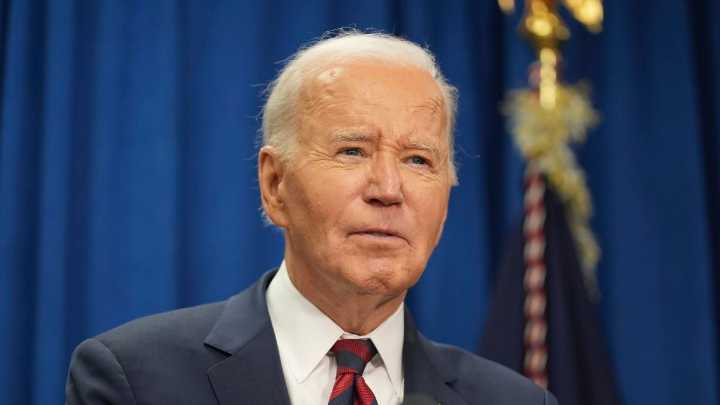 Trump sugiere, sin pruebas, que asistentes de Biden actuaron sin conocimiento del expresidente