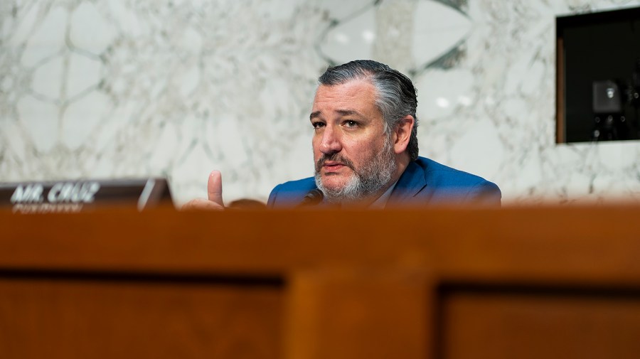 Senate Republicans propose eliminating penalties for violating fuel efficiency rules