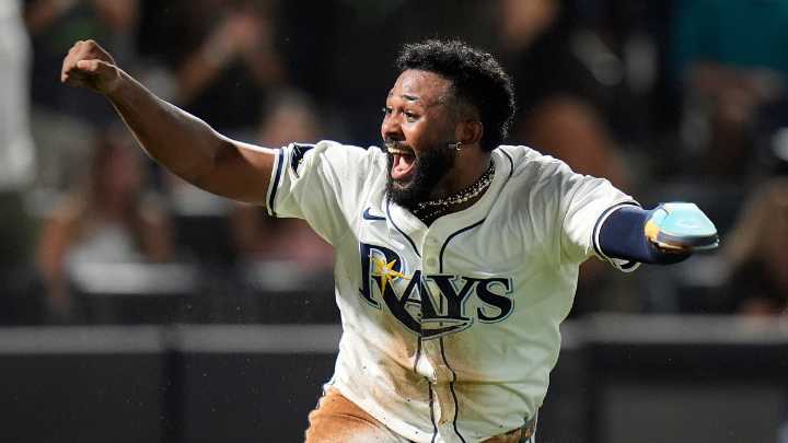 Rays score 3 in 9th inning to rally for 4