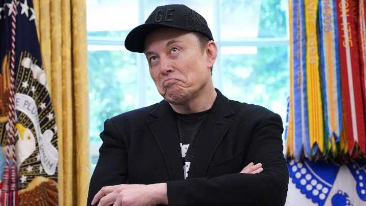 Elon Musk Deletes Anti-Trump Posts From X – Including One Claiming the President Is in the Epstein Files