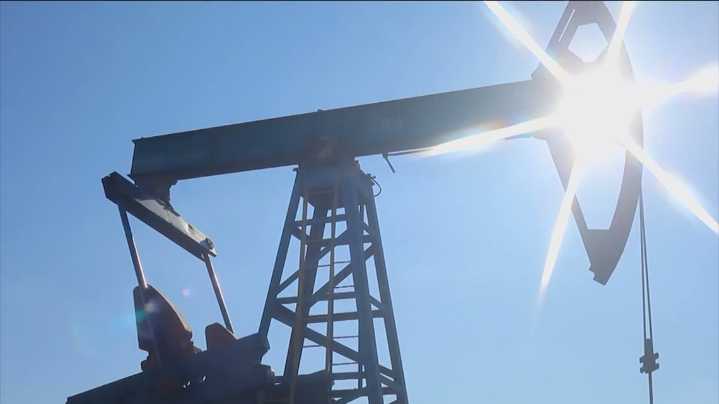 Gov. Abbott signs bills targeting oil theft in Texas