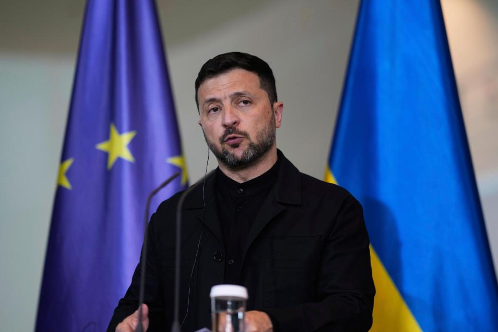 2 killed in Russian attacks on Ukraine as prospects for talks remain uncertain