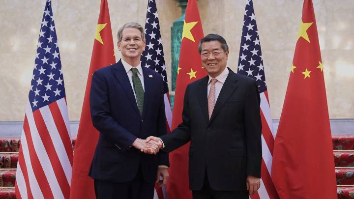 At London trade talks Trump says ‘China’s not easy’