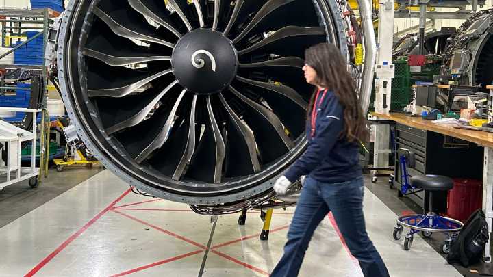 Beware this industrial giant that has overextended to the upside, says Carter Worth