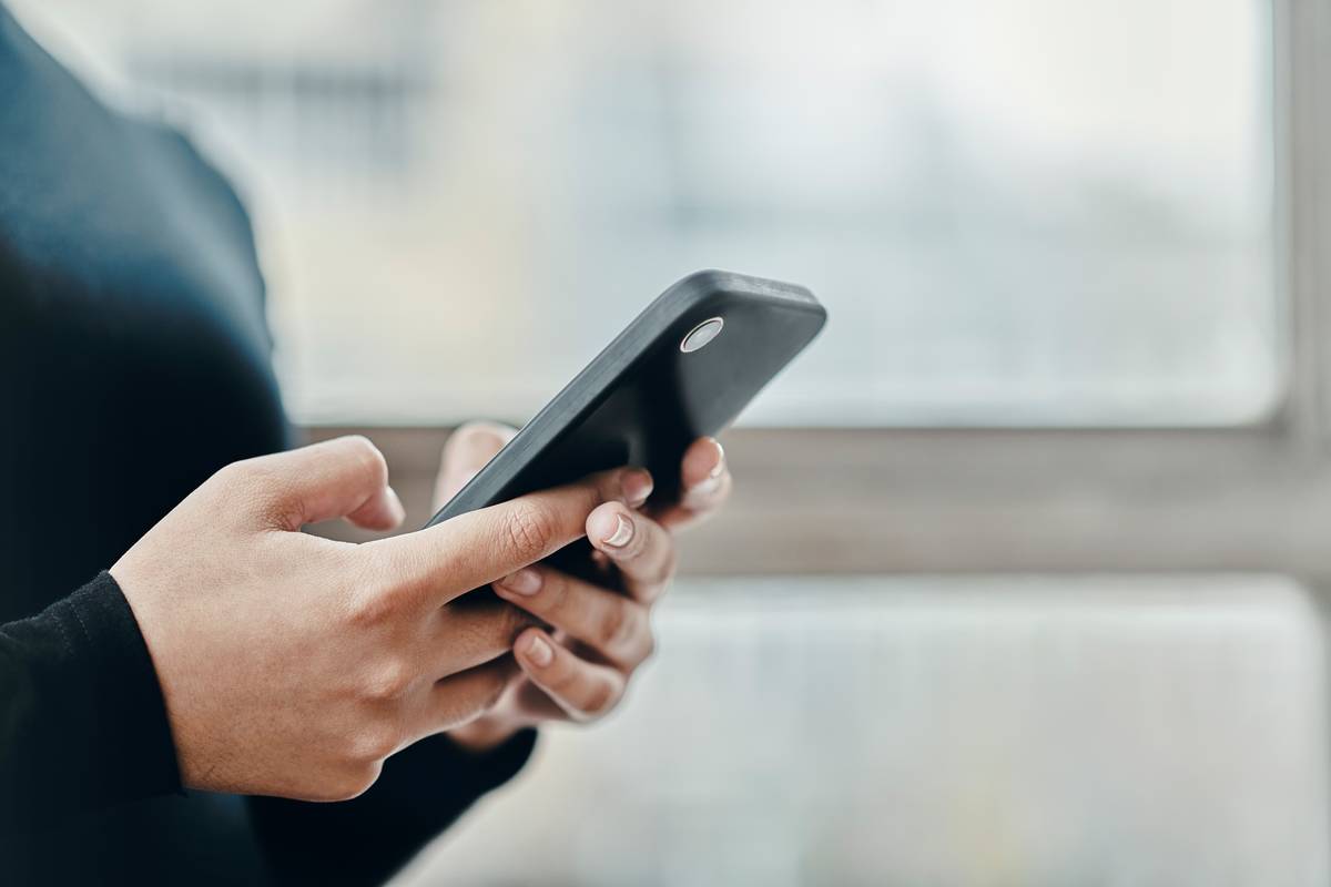 A New DMV Scam Is Hitting New Yorkers’ Phones—Here’s How To Spot & Avoid It
