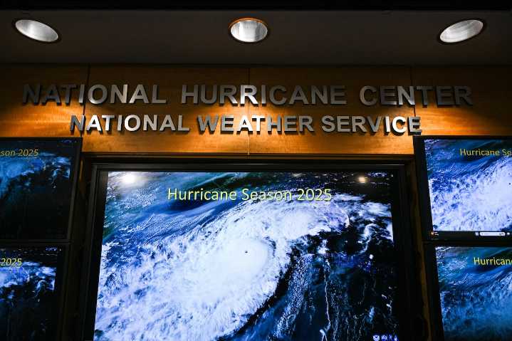 FTC warns of weather-related scams as hurricane season heats up