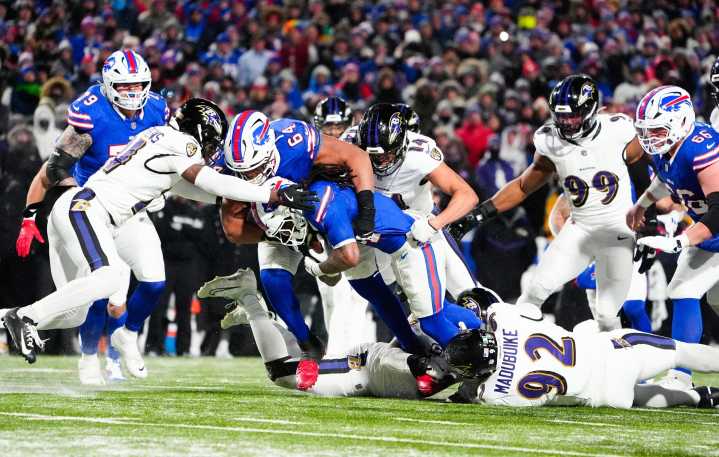 Breaking: Two-Time Pro Bowler Receives Grim Update – Trade More Likely