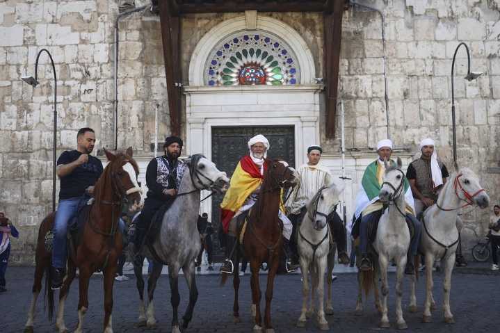 Spanish Muslims retrace ancient Hajj travel route on horseback from Andalusia to Saudi Arabia
