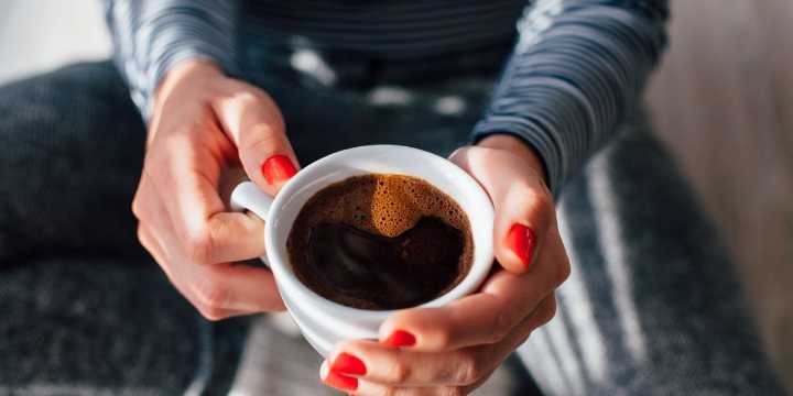 Women Who Drink Coffee Live Longer, Healthier Lives, Study Finds