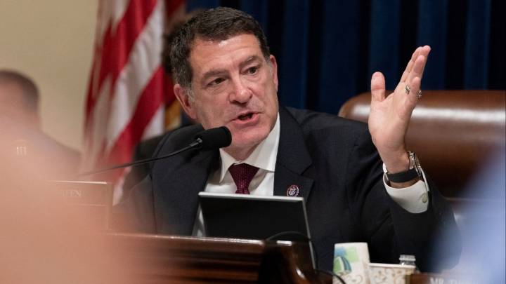 Republican Congressman Green to Resign After Tax Bill Vote